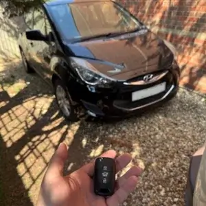 Hyundai car key cutting